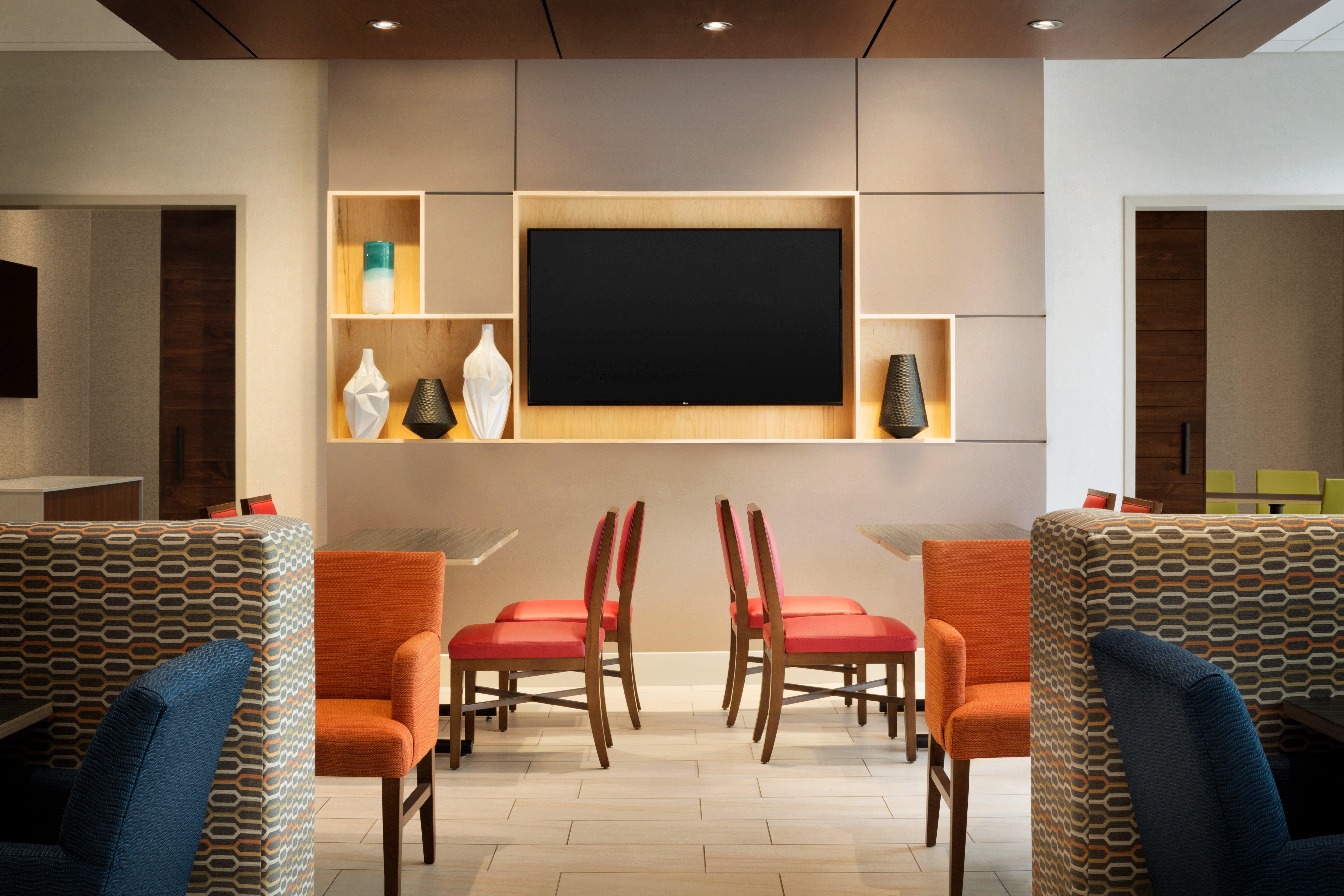 Holiday Inn Express & Suites Locust Grove By Ihg Exterior photo