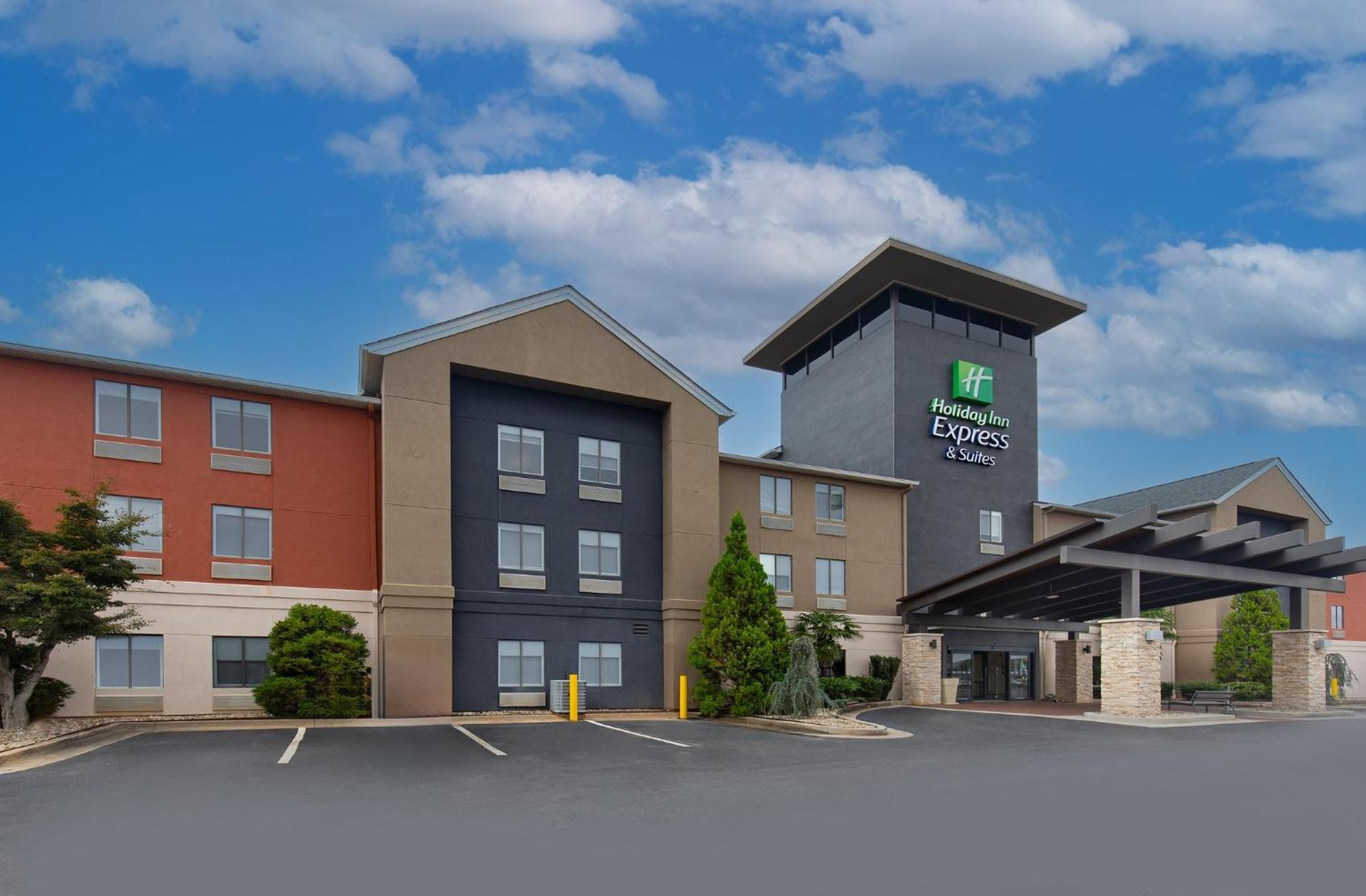 Holiday Inn Express & Suites Locust Grove By Ihg Exterior photo